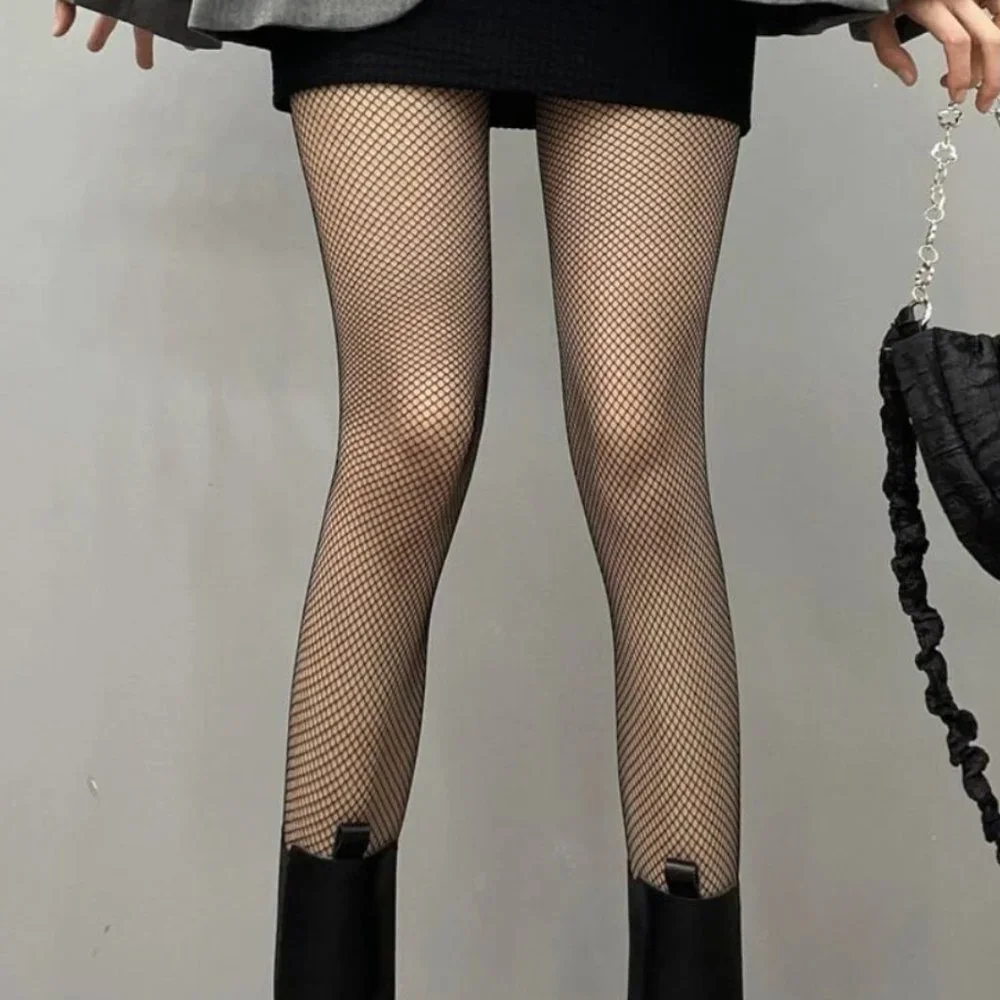 FREE W/ $20+ PURCHASE 🤍 new! korean fishnet tights